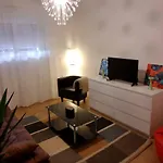 Casa Coqueta Y Confortable En Apartamento *
