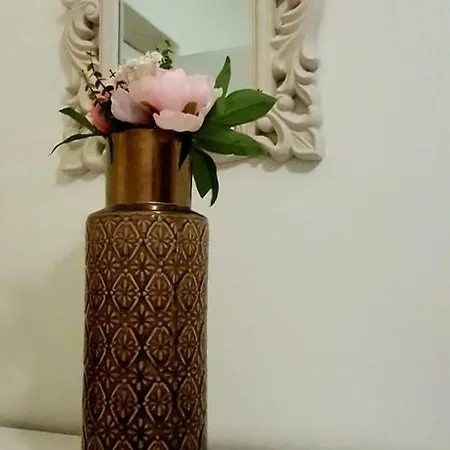 Casa Coqueta Y Confortable En *