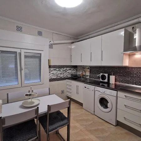 Casa Coqueta Y Confortable En Apartamento *